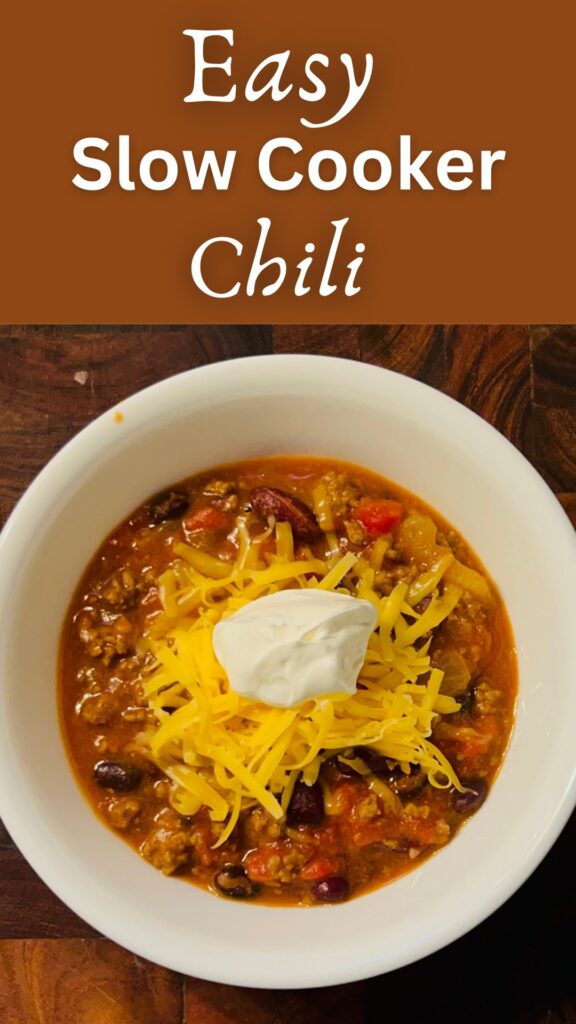 Pinterest pin image for easy slow cooker chili.